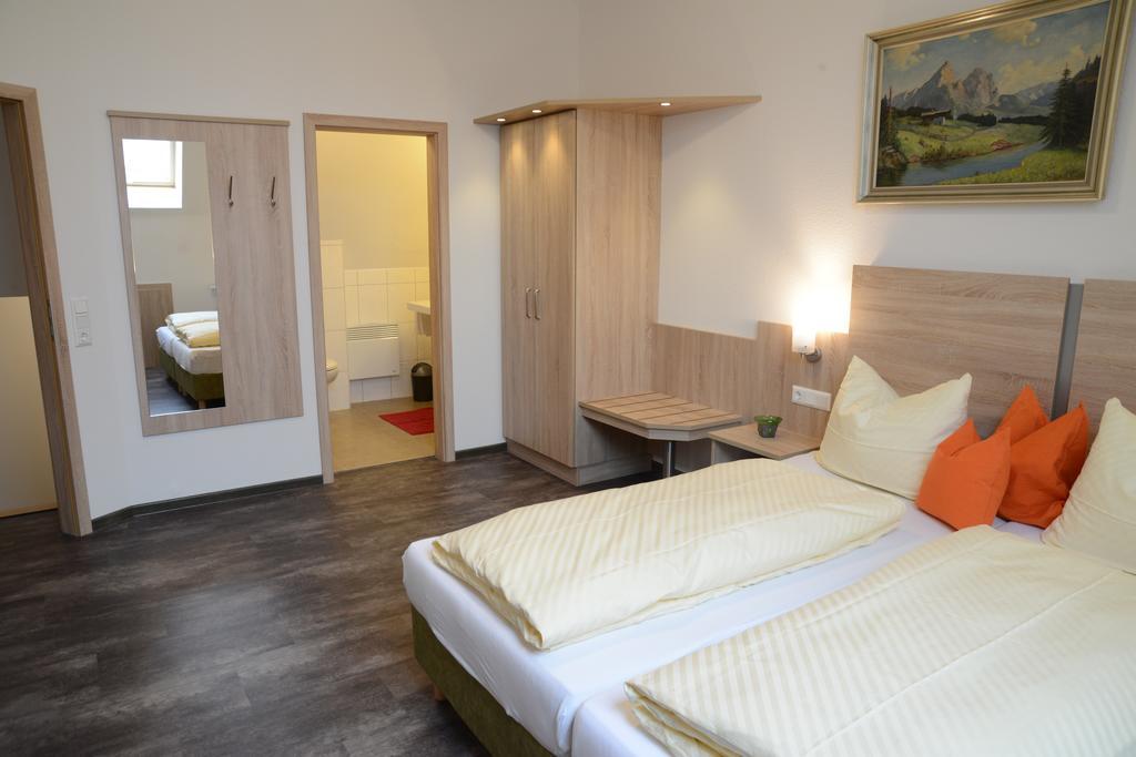 Hotel Wirtshaus am Treidelpfad Haßmersheim Zimmer foto